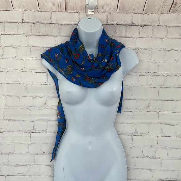 Talbots blue Christmas infinity scarf - Picture 5 of 10